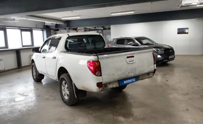 Mitsubishi L200 2014 года за 6 300 000 тг. в Астана фото 4