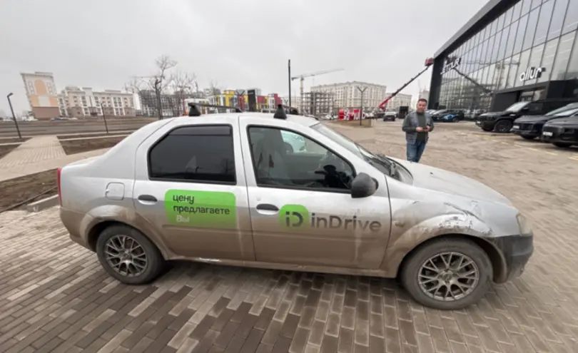 Renault Logan 2015 года за 2 500 000 тг. в Астана фото 4