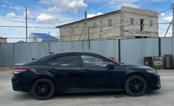 Toyota Camry 2019 года за 9 000 000 тг. в Атырау фото 4