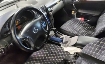 Mercedes-Benz C-Класс 2002 года за 2 000 000 тг. в Астана фото 5