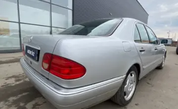 Mercedes-Benz E-Класс 1998 года за 3 000 000 тг. в Петропавловск