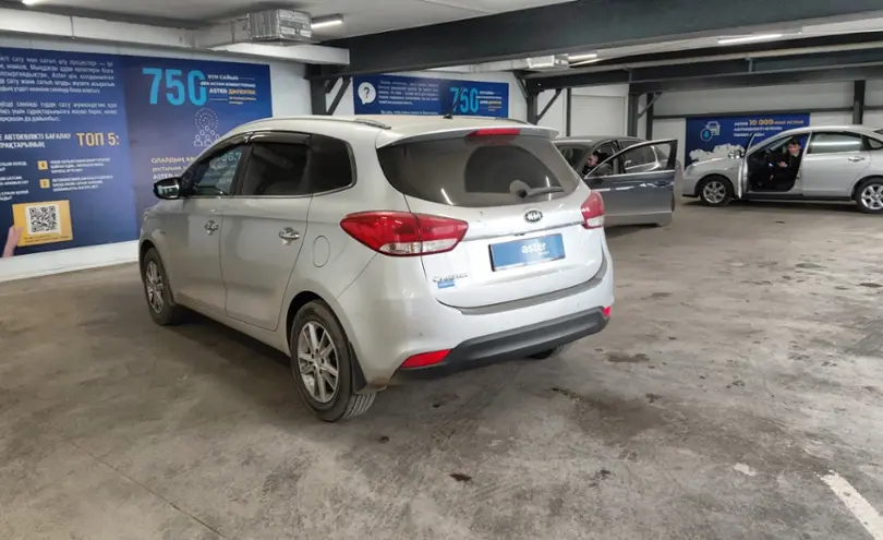 Kia Carens 2013 года за 6 000 000 тг. в Астана фото 4
