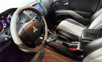 Mitsubishi Outlander 2012 года за 5 500 000 тг. в Астана фото 5