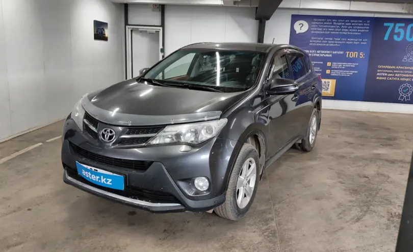 Toyota RAV4 2013 года за 9 800 000 тг. в Астана