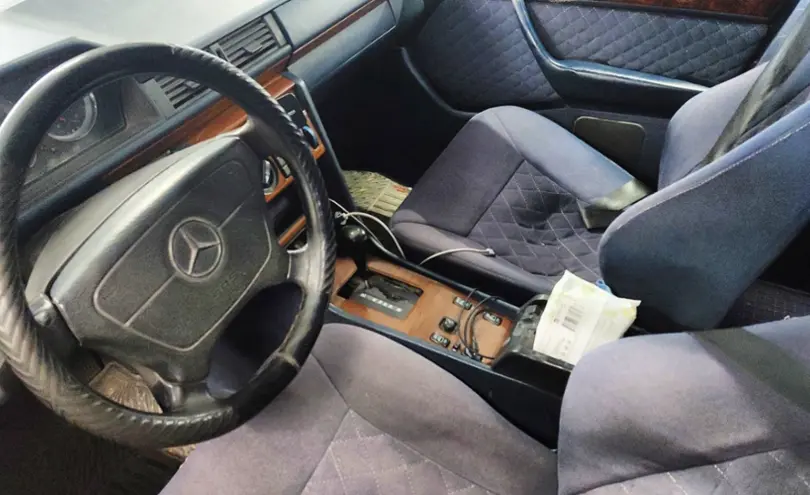 Mercedes-Benz E-Класс 1994 года за 1 600 000 тг. в Астана фото 5