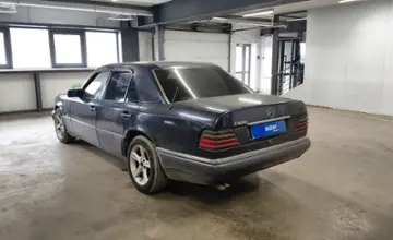 Mercedes-Benz E-Класс 1994 года за 1 600 000 тг. в Астана фото 4