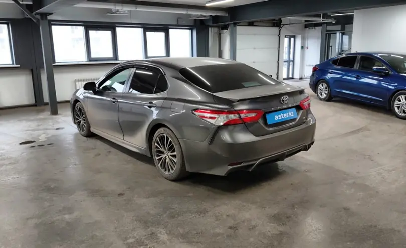 Toyota Camry 2018 года за 11 000 000 тг. в Астана фото 4
