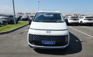 Hyundai Staria 2025 года за 25 000 000 тг. в Алматы фото 2