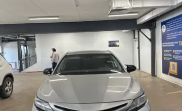 Toyota Camry 2020 года за 13 400 000 тг. в Астана фото 2