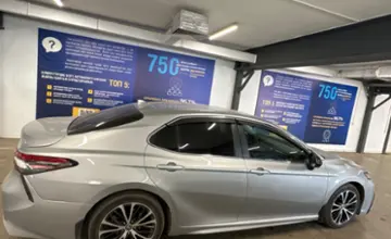 Toyota Camry 2020 года за 13 400 000 тг. в Астана фото 4