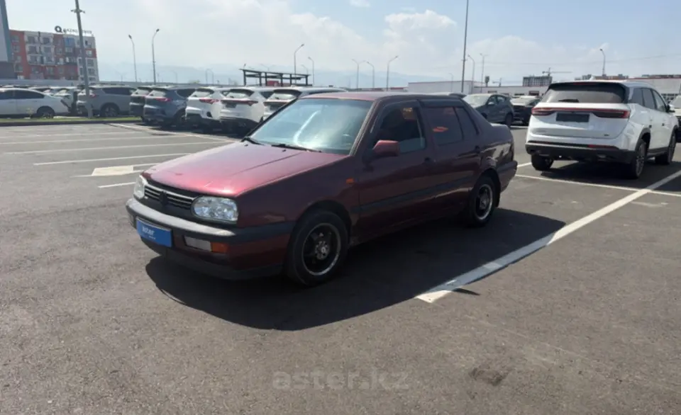 Volkswagen Vento 1992 года за 1 500 000 тг. в Алматы