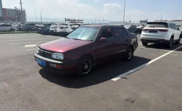 Volkswagen Vento 1992 года за 1 500 000 тг. в Алматы фото 1