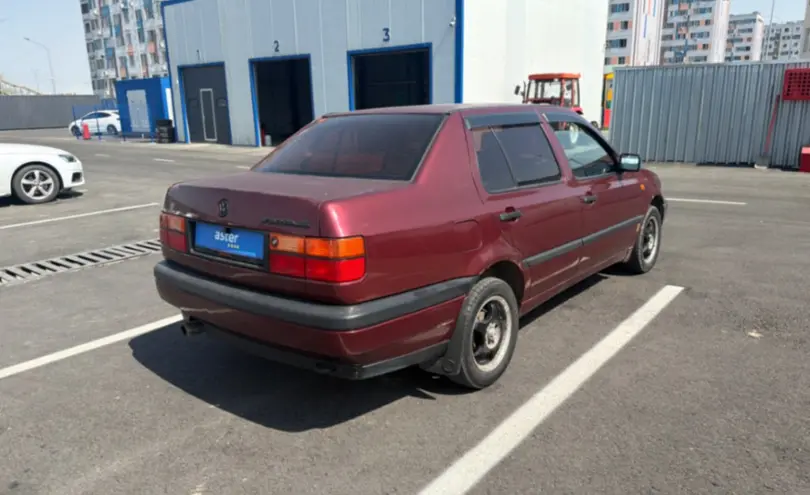 Volkswagen Vento 1992 года за 1 500 000 тг. в Алматы фото 5