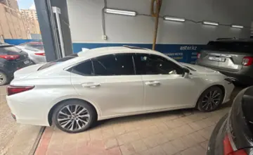 Lexus ES 2018 года за 20 000 000 тг. в Астана фото 4