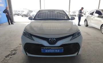 Toyota Camry 2019 года за 11 800 000 тг. в Алматы фото 2