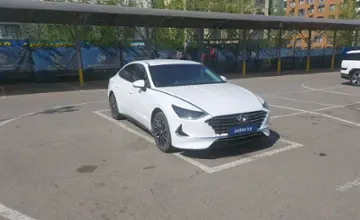 Hyundai Sonata 2023 года за 13 000 000 тг. в Алматы фото 2