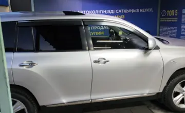 Toyota Highlander 2012 года за 13 000 000 тг. в Талдыкорган фото 4