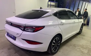 JAC J7 2023 года за 6 500 000 тг. в Павлодар