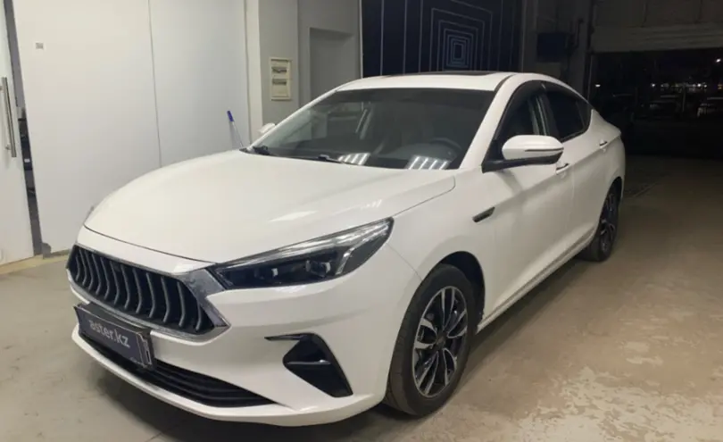 JAC J7 2023 года за 6 500 000 тг. в Павлодар