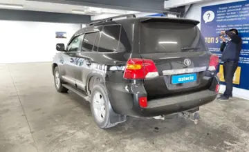 Toyota Land Cruiser 2014 года за 24 700 000 тг. в Астана фото 4