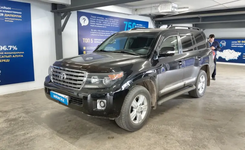 Toyota Land Cruiser 2014 года за 24 700 000 тг. в Астана