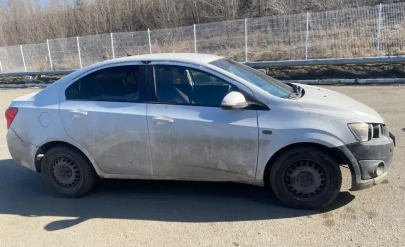 Chevrolet Aveo 2014 года за 1 500 000 тг. в Усть-Каменогорск фото 4
