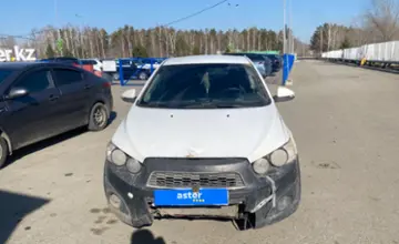 Chevrolet Aveo 2014 года за 1 500 000 тг. в Усть-Каменогорск фото 2