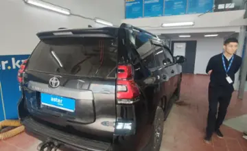 Toyota Land Cruiser Prado 2018 года за 19 000 000 тг. в Астана