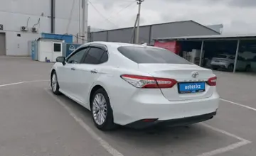 Toyota Camry 2018 года за 13 000 000 тг. в Шымкент фото 4