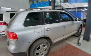 Volkswagen Touareg 2004 года за 7 000 000 тг. в Астана фото 4