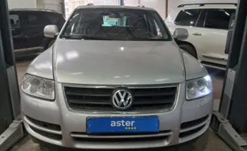 Volkswagen Touareg 2004 года за 7 000 000 тг. в Астана фото 2