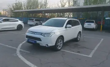 Mitsubishi Outlander 2013 года за 7 000 000 тг. в Алматы фото 1