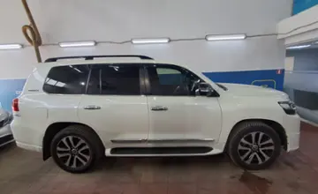 Toyota Land Cruiser 2018 года за 28 000 000 тг. в Астана фото 4
