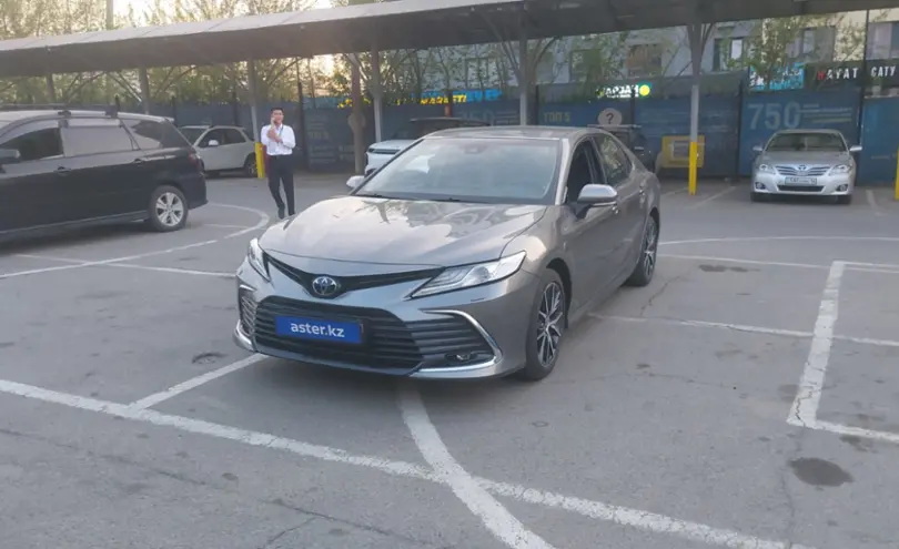 Toyota Camry 2024 года за 18 000 000 тг. в Алматы