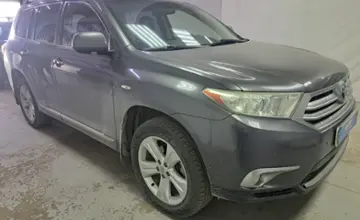 Toyota Highlander 2012 года за 14 000 000 тг. в Павлодар фото 3