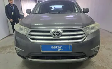 Toyota Highlander 2012 года за 14 000 000 тг. в Павлодар фото 2