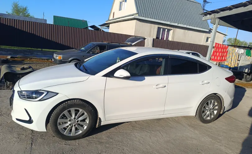 Hyundai Elantra 2018 года за 6 700 000 тг. в Алматы
