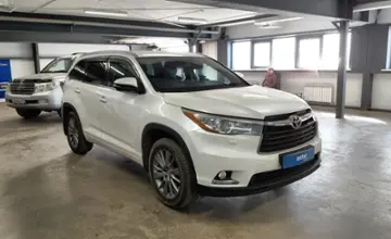 Toyota Highlander 2014 года за 16 000 000 тг. в Астана фото 2