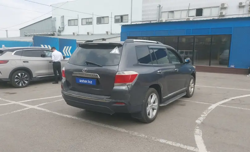 Toyota Highlander 2011 года за 9 000 000 тг. в Алматы фото 3