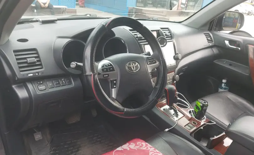 Toyota Highlander 2011 года за 9 000 000 тг. в Алматы фото 5