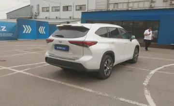 Toyota Highlander 2023 года за 20 000 000 тг. в Алматы фото 3