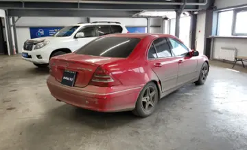Mercedes-Benz C-Класс 2003 года за 3 000 000 тг. в Астана фото 3
