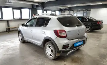 Renault Sandero 2016 года за 3 900 000 тг. в Астана фото 4