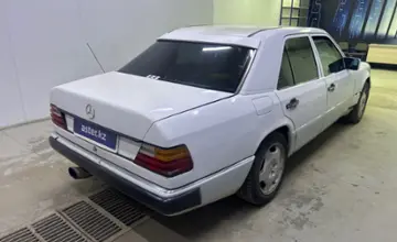Mercedes-Benz W124 1990 года за 1 200 000 тг. в Павлодар
