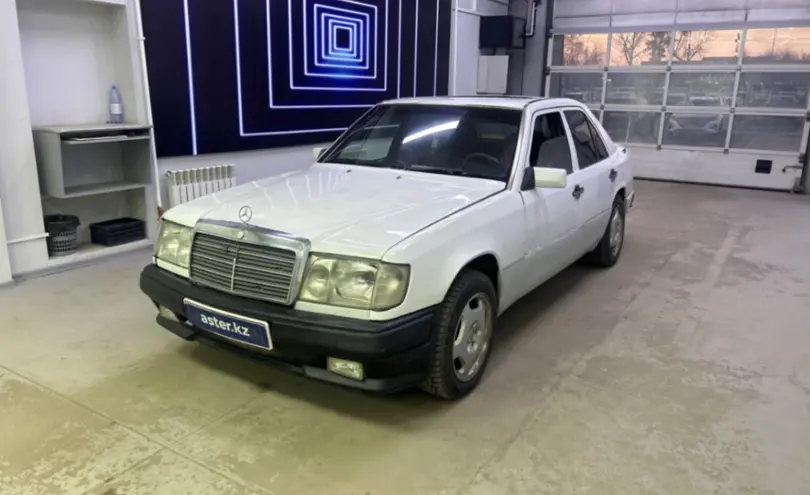 Mercedes-Benz W124 1990 года за 1 200 000 тг. в Павлодар