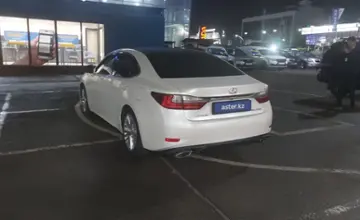 Lexus ES 2016 года за 16 000 000 тг. в Алматы фото 4