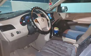 Toyota Sienna 2013 года за 12 000 000 тг. в Шымкент фото 5