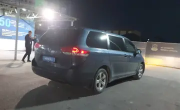 Toyota Sienna 2013 года за 12 000 000 тг. в Шымкент фото 3