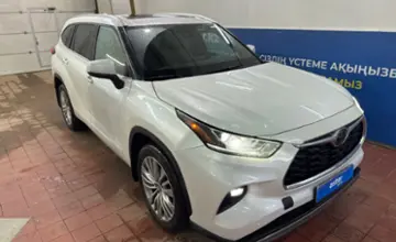 Toyota Highlander 2022 года за 33 000 000 тг. в Астана фото 3
