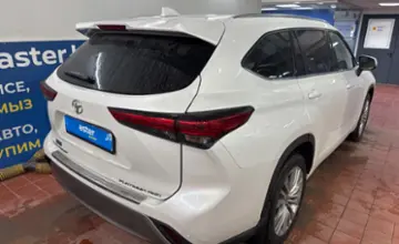 Toyota Highlander 2022 года за 33 000 000 тг. в Астана